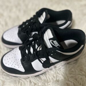 Nike panda dunks Black and White Sneakers size 6.5